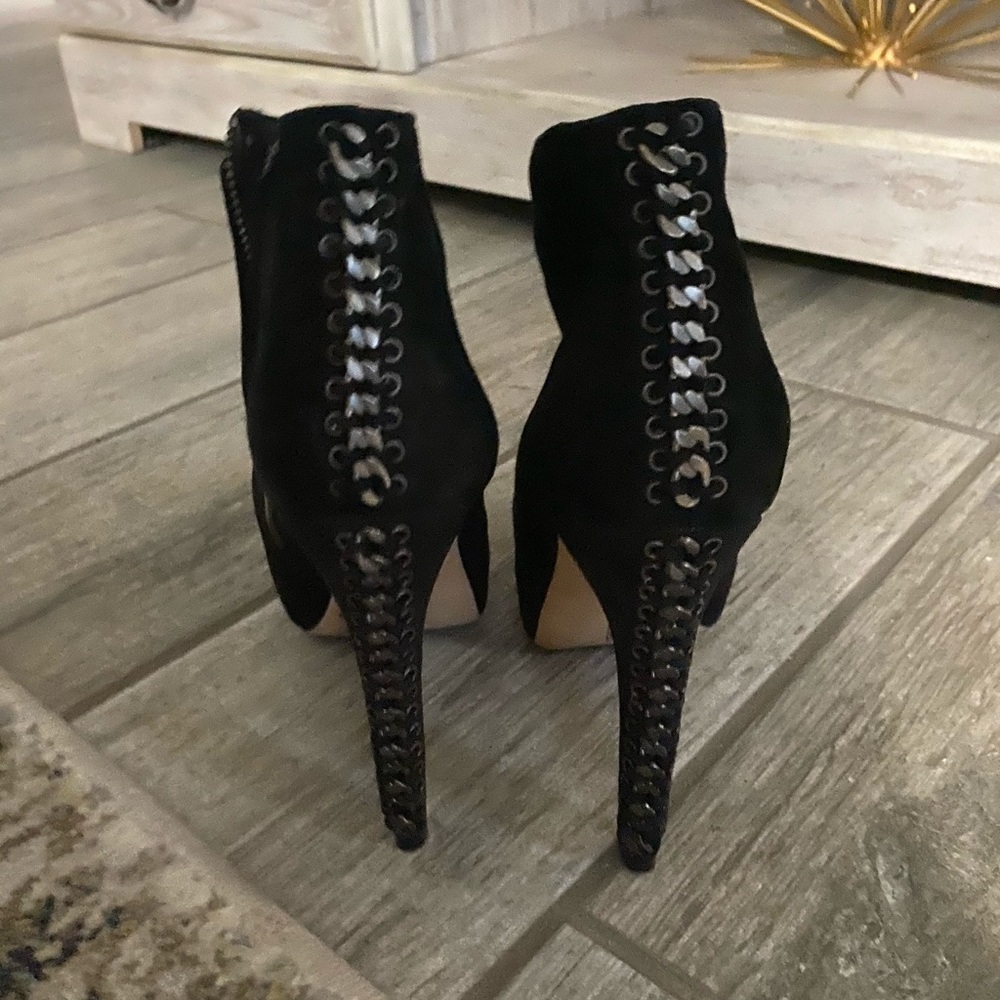 Vince camuto booties!!